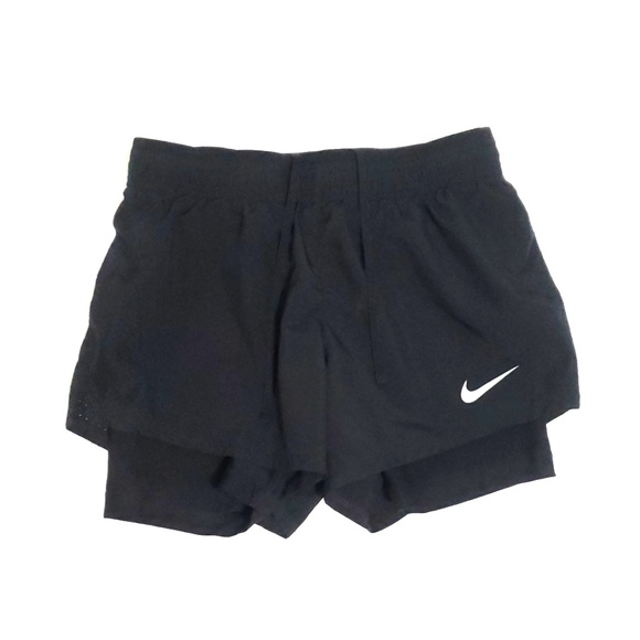 nike shorts with leggings nike shorts with leggings